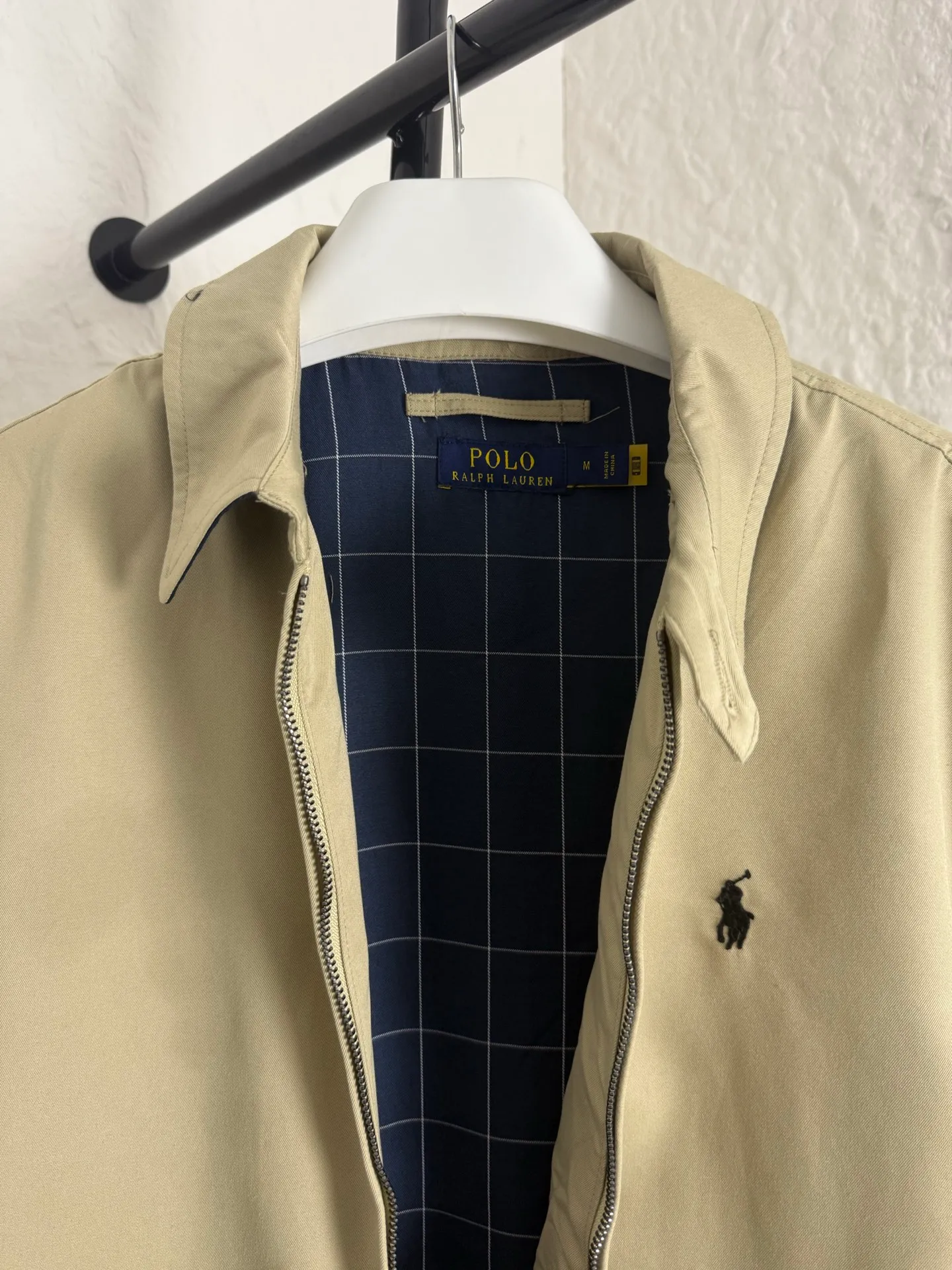 P340 Ralph Lauren Classic old money style stand collar executive veteran couple retro American stand collar zipper jacket - Exquisite small logo embroidery on the chest - Unisex design, versatile for men and women - Customized plaid lining, replica of the original version Size: S-XL